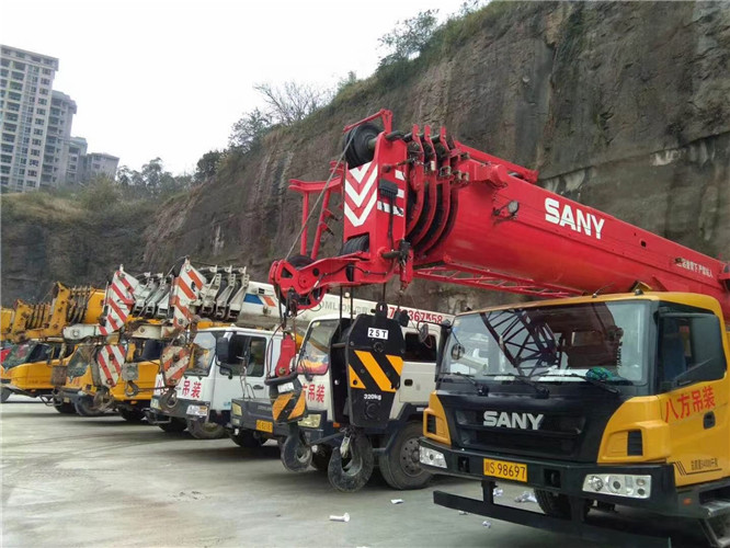 昆明市吊车出租按什么计费？台班费、单次费、里程费怎么算？